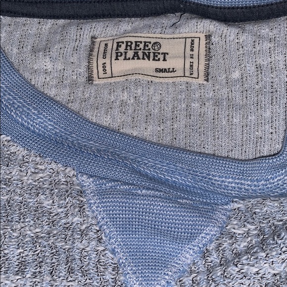 Simple Sweater - Picture 5 of 7